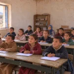 Enfants en classe : illustration du projet d’école à Taroudant